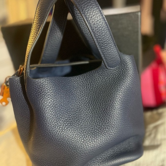 HERMES Bleu Nuit Clemence Picotin 18 Gold Hardware - Picture 4 of 12
